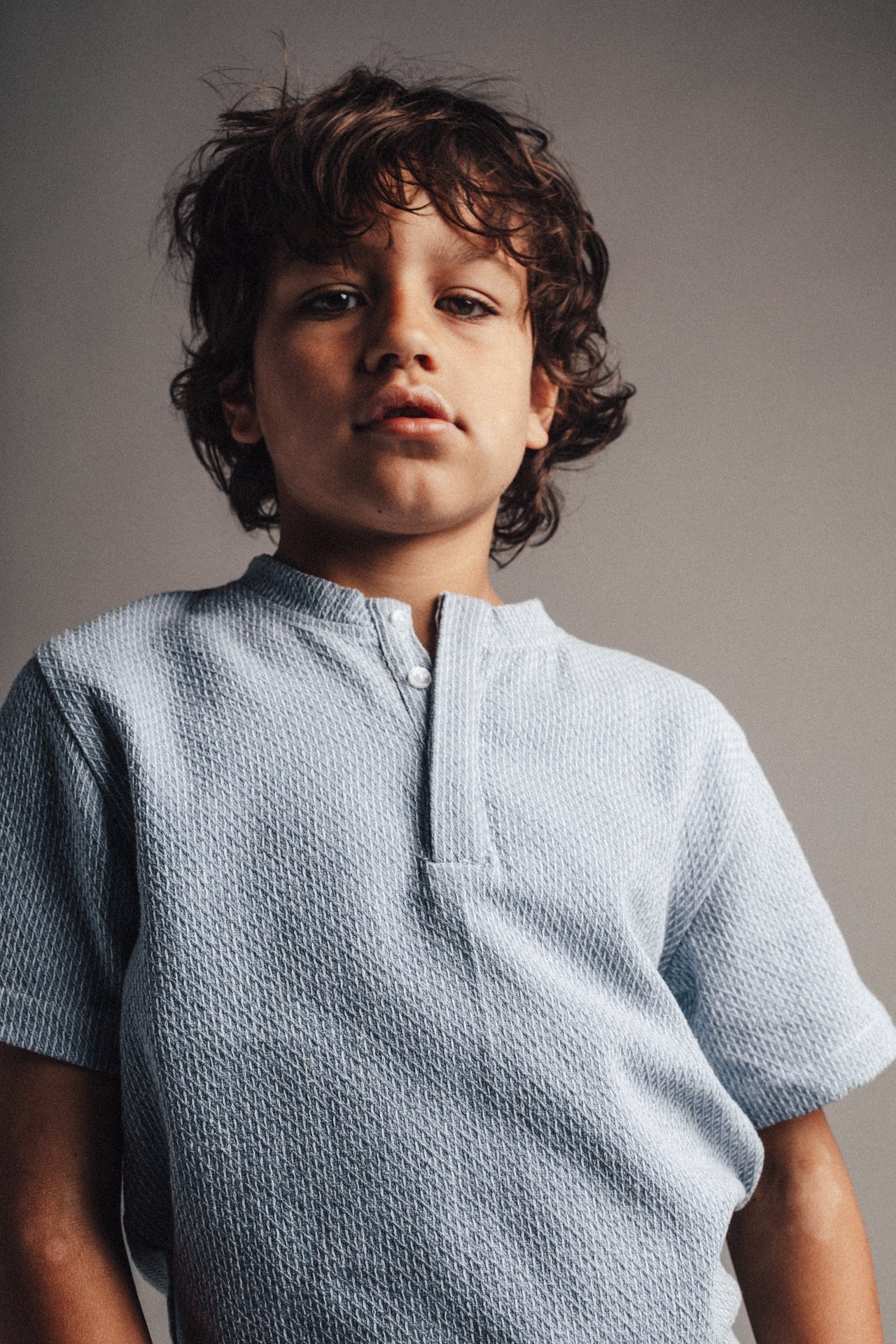 Loay | Blue light - Image 3